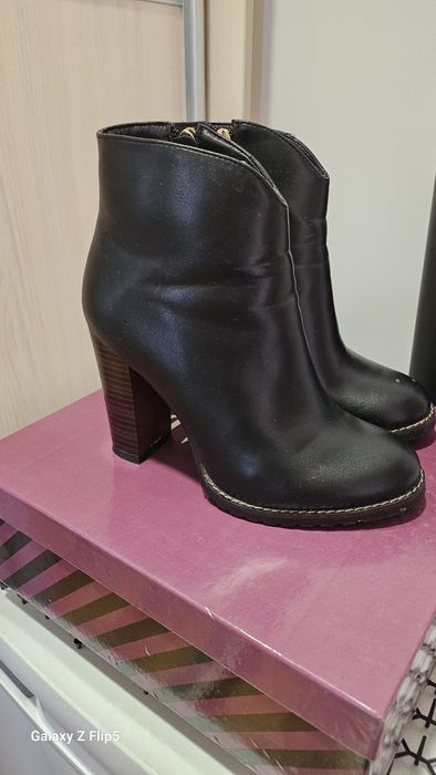 Сапоги ботильоны 34. Кожа!!!