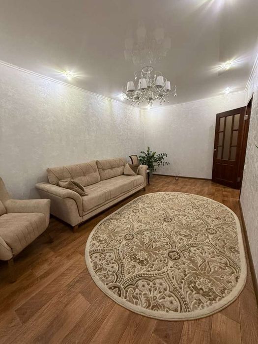 Продам диван с креслом