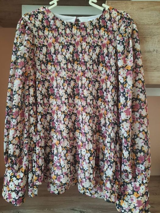 Нова блуза Only, размер М
Цена 20 лв
Спиди/ Еконт