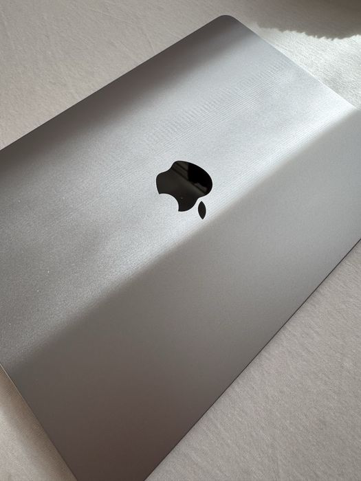 Macbook air 13 m2