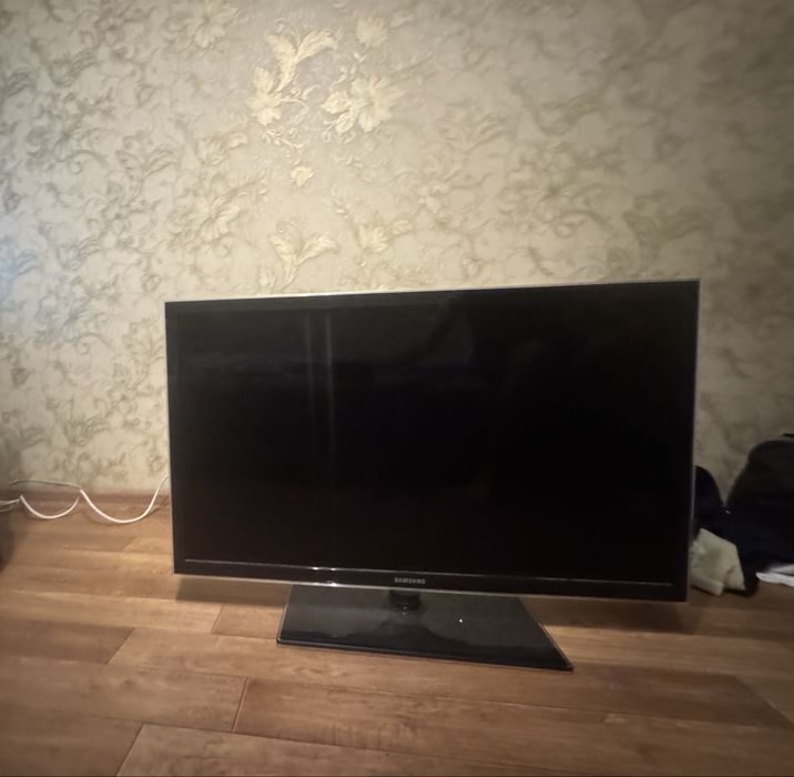 Телевизор samsung