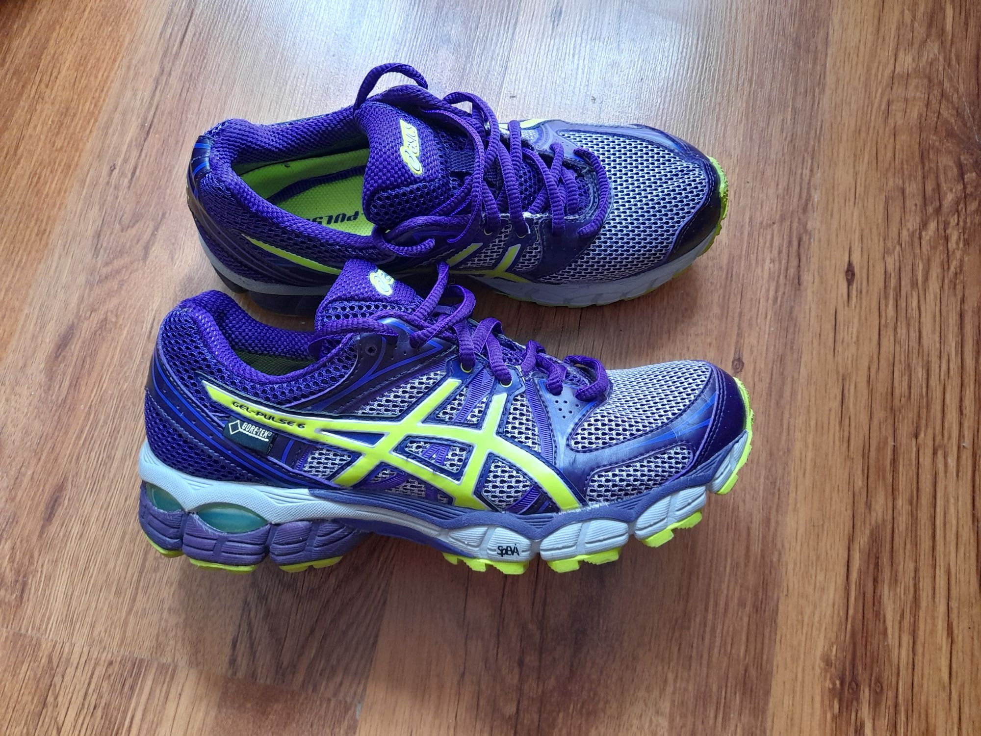 Asics gel pulse 9 gore tex clearance