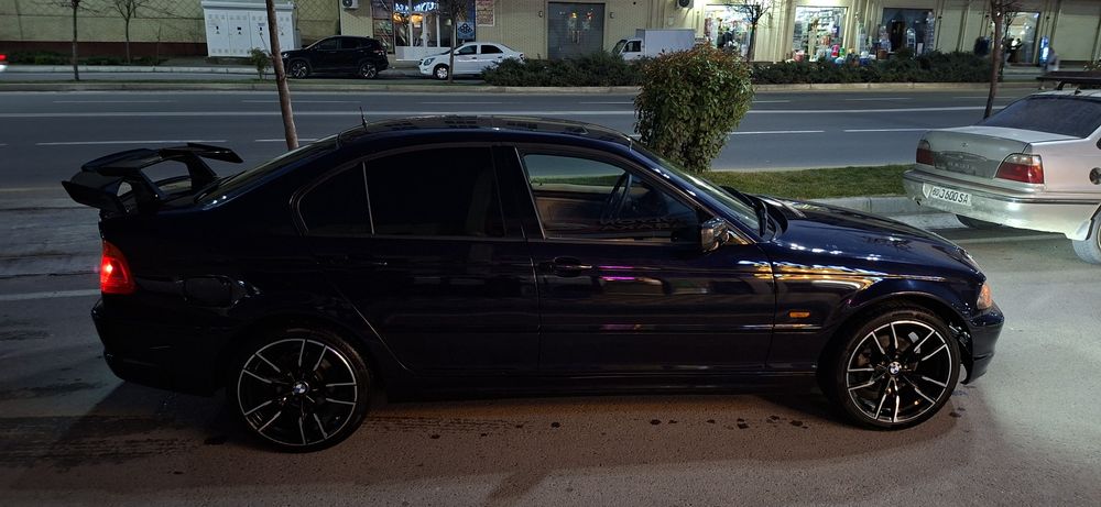 BMW E46 sedan 1999yil