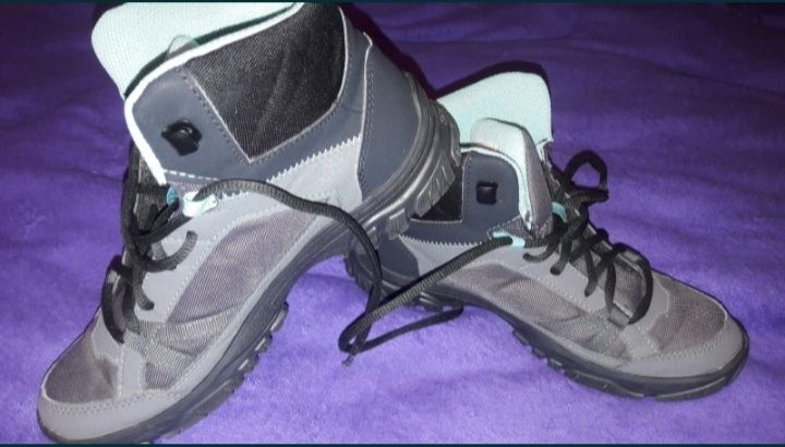 Продам кроссовки в идеальном состоянии.