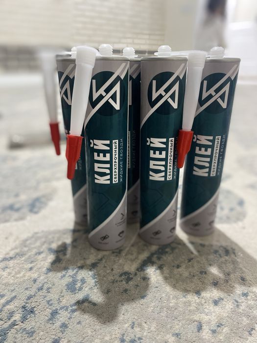 Продам новые герметики Tytan Professional.