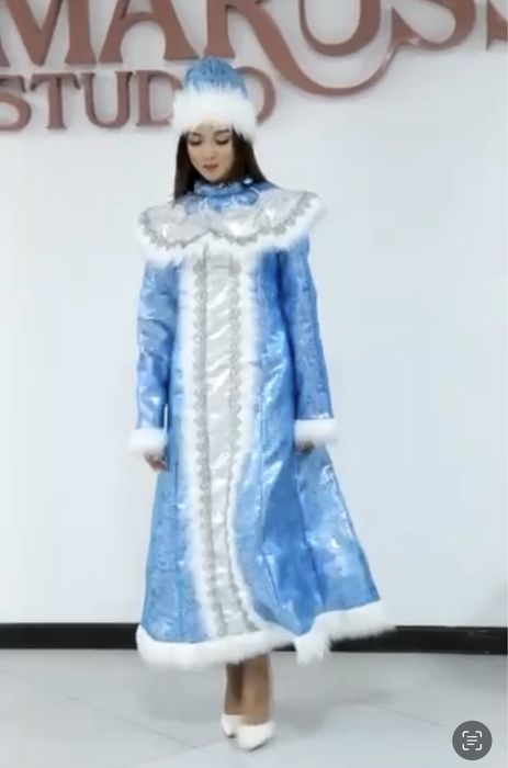 Дед Мороз и Снегурочка