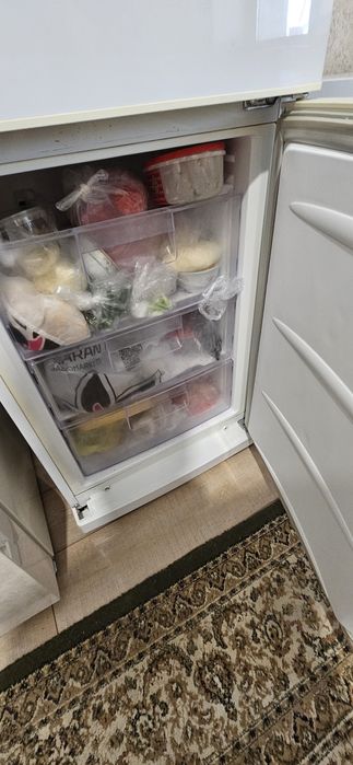 Продам холодильник LG