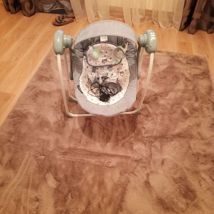 Леюлка има батери и зарядно