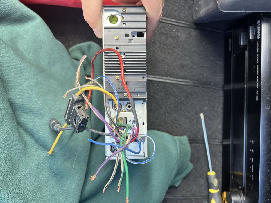 Alpine TDM-7583RB касетофон