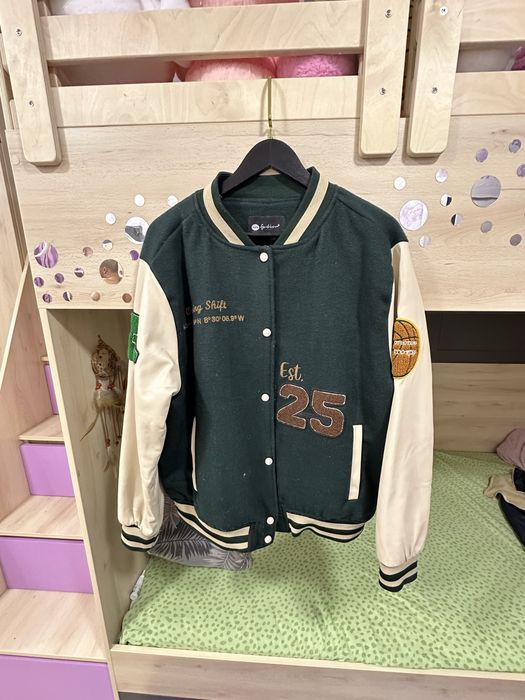 Продам мажские куртки