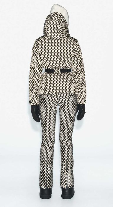 Ски екипировка Зара