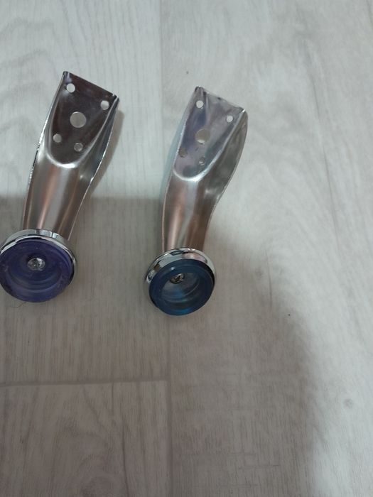 Продам ножки от Дивана