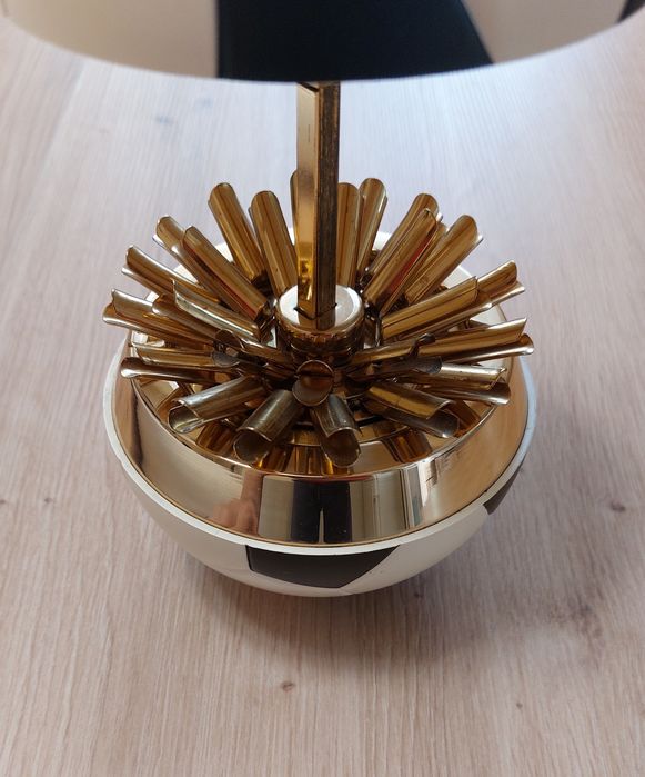 Футболна топка- декоративен диспенсър за цигари, 1970г.