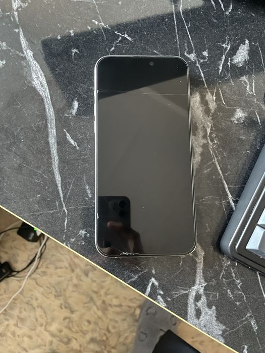 Продам айфон 15 про макс