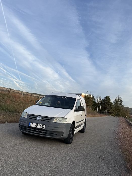 Vând vw caddy 1.9