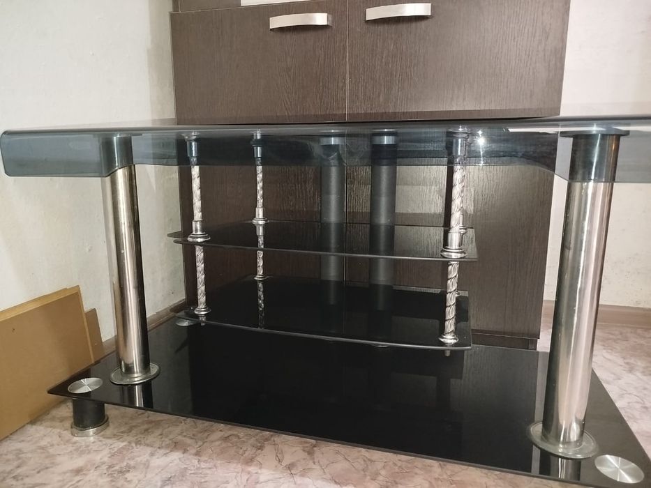 Подставка телевизора