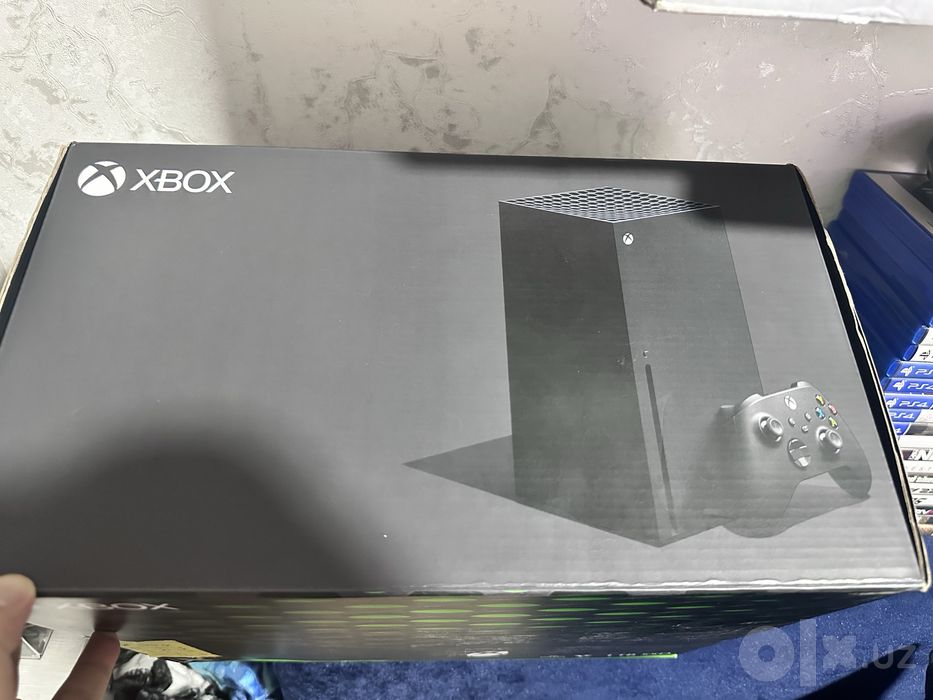 Продам Xbox X 1TB для игр гта6 понянит и еще качетво вытягивает