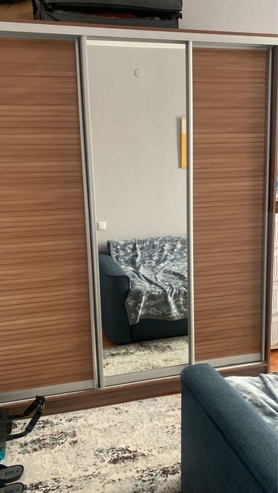 Диван и шкаф продается срочно!