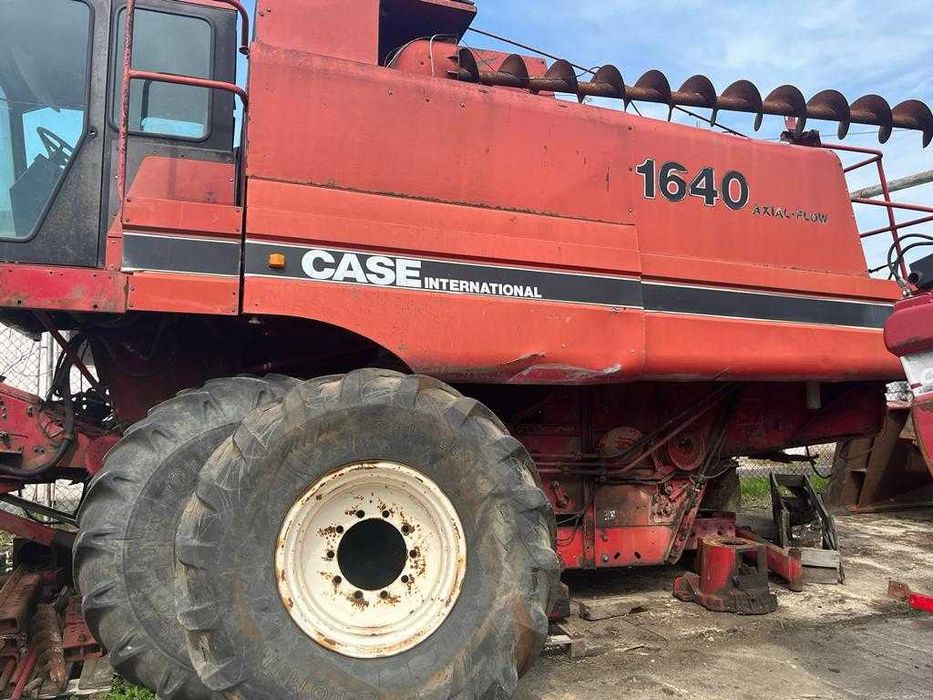 Dezmembrez combine CaseIH 1440 1460 1480 1640 1660 1680 2166 2188 2388
