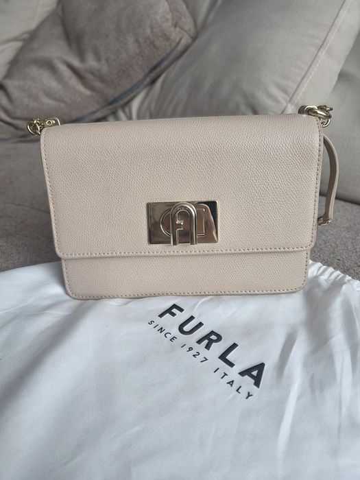 Продам сумку FURLA
