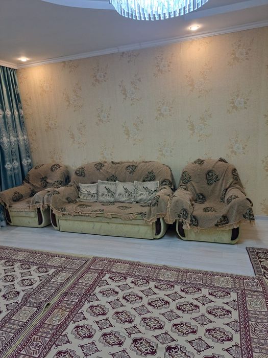 Диван  2 орындығымен