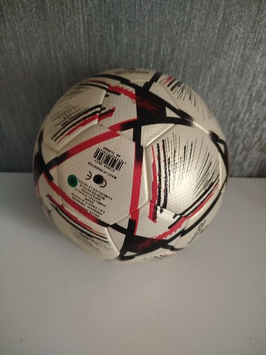 Футбольныe мячи.  5