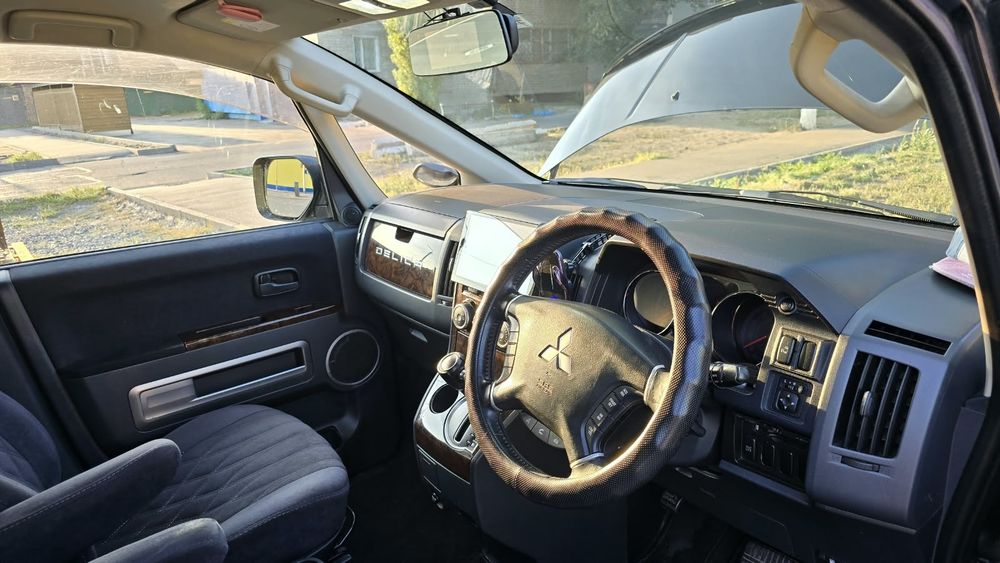 Продам Mitsubishi Delica D5