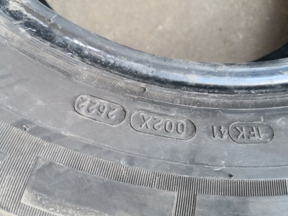 235 65 16 C гуми за бус 16 цола Michelin dot 22