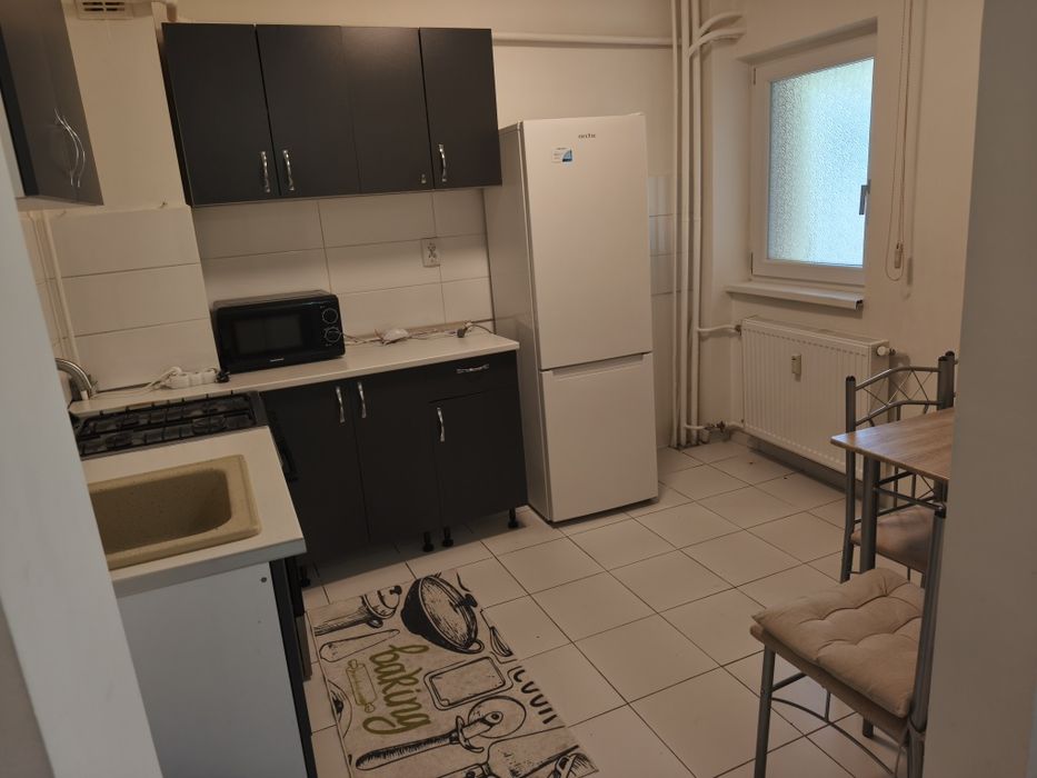 Vând Apartament 2 Camere Decomandat Ultracentra Zona Ramada l
