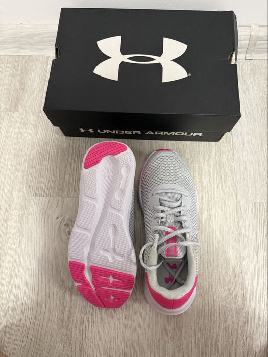 Дамски маратонки Under Armour