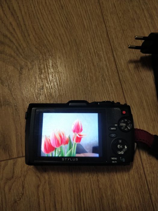 Aparat foto Olympus Tg-4