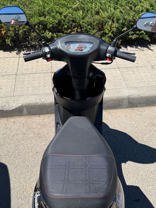 Мотопед/скутер Sunsto Znen, 4-тактов, 50 cc, 10″ джанти