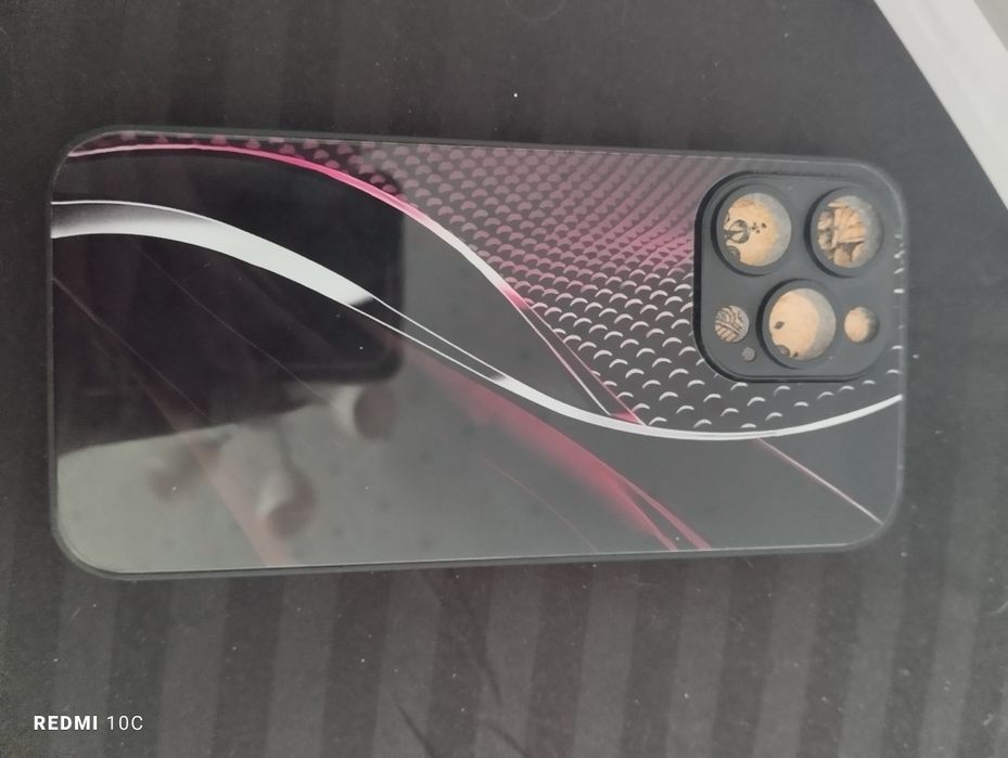 Продавам калъфи за Iphone 15 pro max