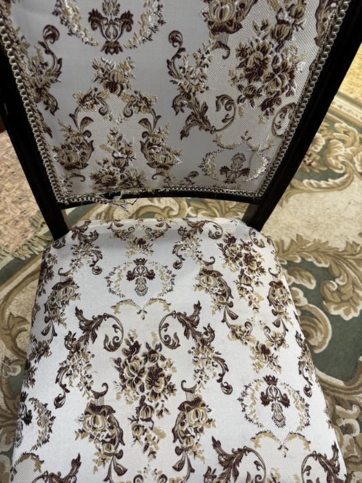 Продам стол со стульями