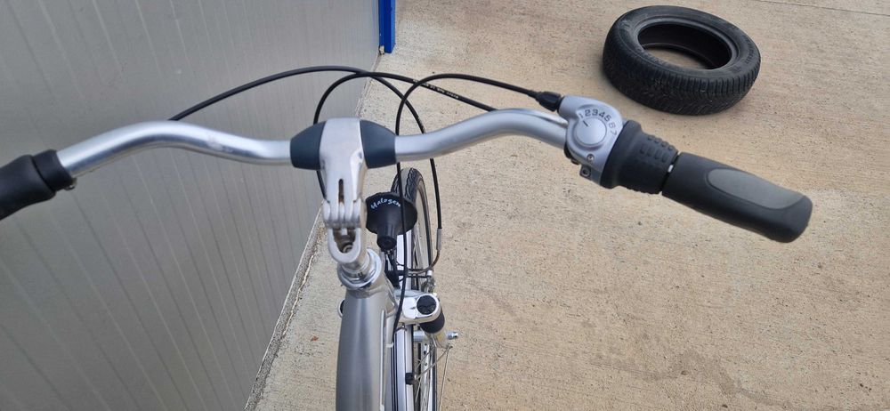 Дамски алуминиев велосипед Hercules колело 26"