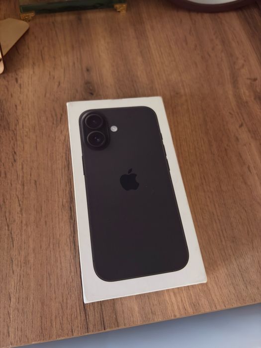 Продается Iphone 16