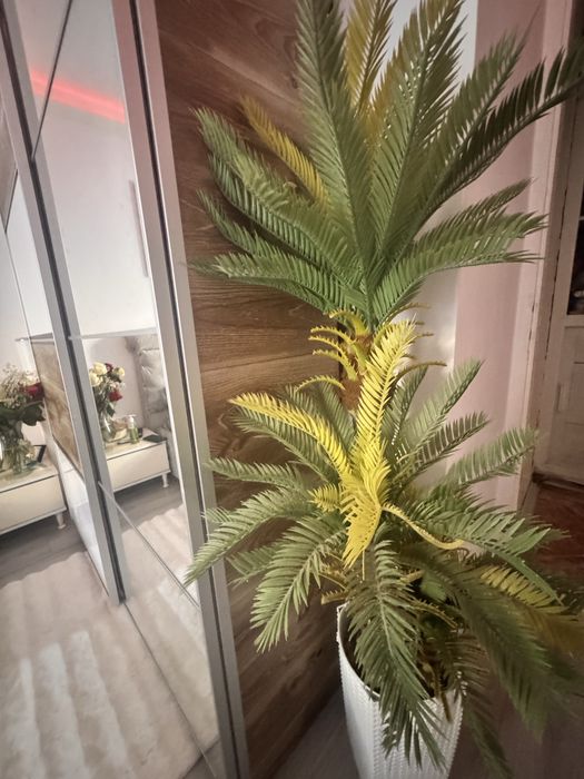 Planta artificiala ( palmier)