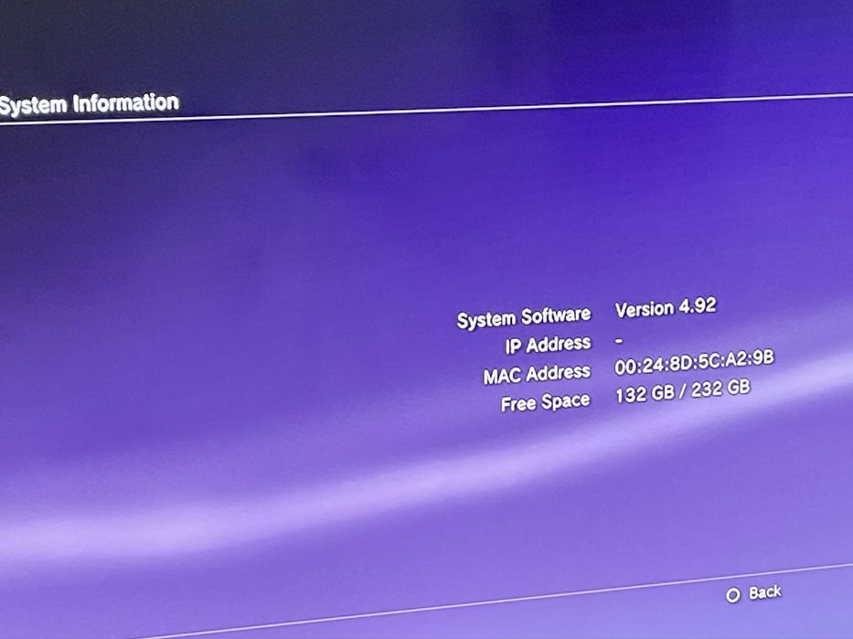 Consola Sony PlayStation 3 în stare bună de funcționare.