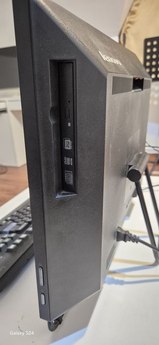 Calculator pc desktop lenovo all in one i3