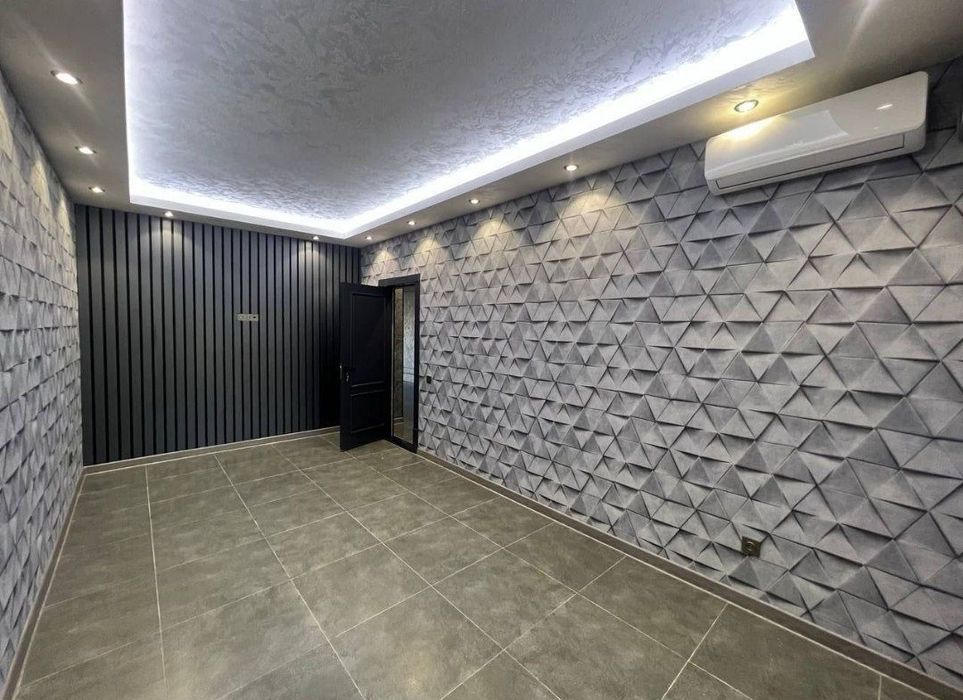 Аренда офис, Лабзак, центр Камолон низкая цена! Срочно!