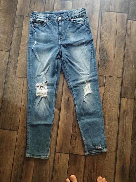 Продавам дамски дънки