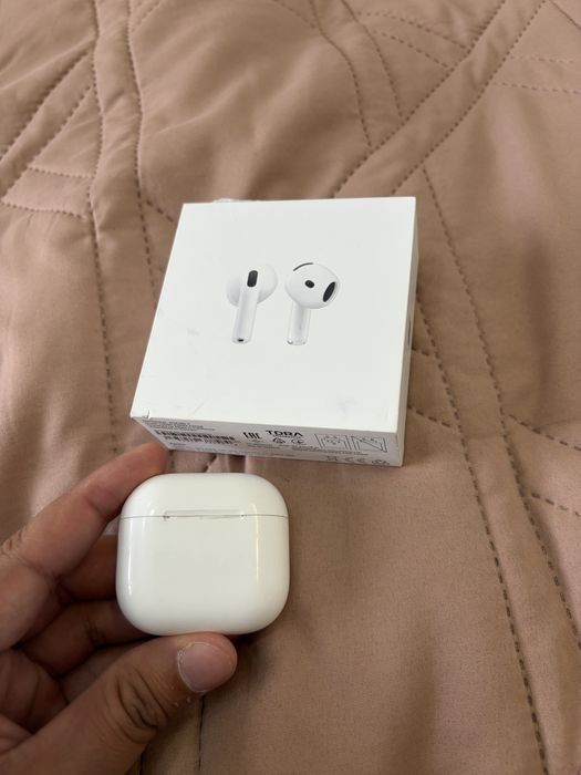 AirPods 4 оригинал