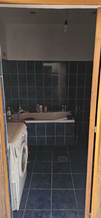 Apartament la curte, 2 camere – necesită renovare – zonă bună, aproape centru-potențial investiție