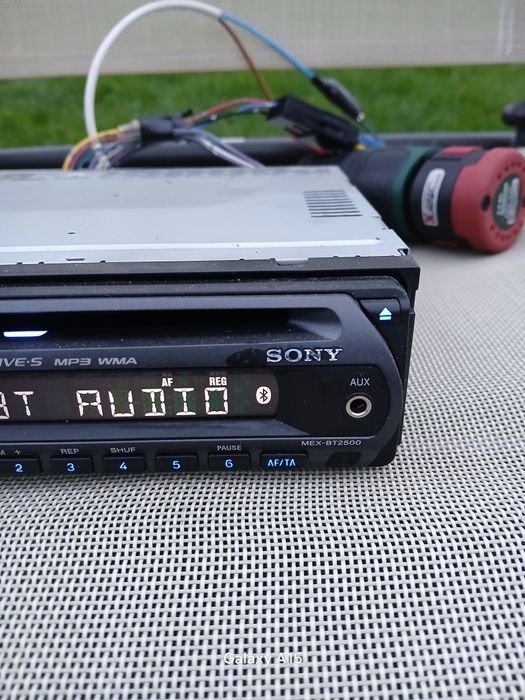 Radio mp3 cd  casetofon bluetooth SONY mex bt 2500 4 x 52W ( audi dacia opel ford seat skoda vw )