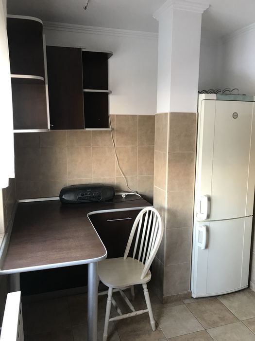 Inchiriere garsoniera dubla 40 mp, Str Veteranilor 10, 4-6 min de tramvaiul 41 si 7-9 min de metrou si Piata Veteranilor