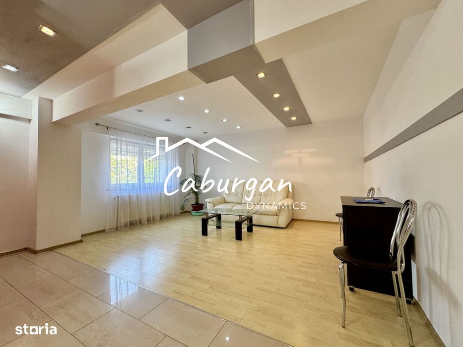 Apartament cu 3 camere, 80mp utili + balcoane, etaj 1/4, lift, Centru