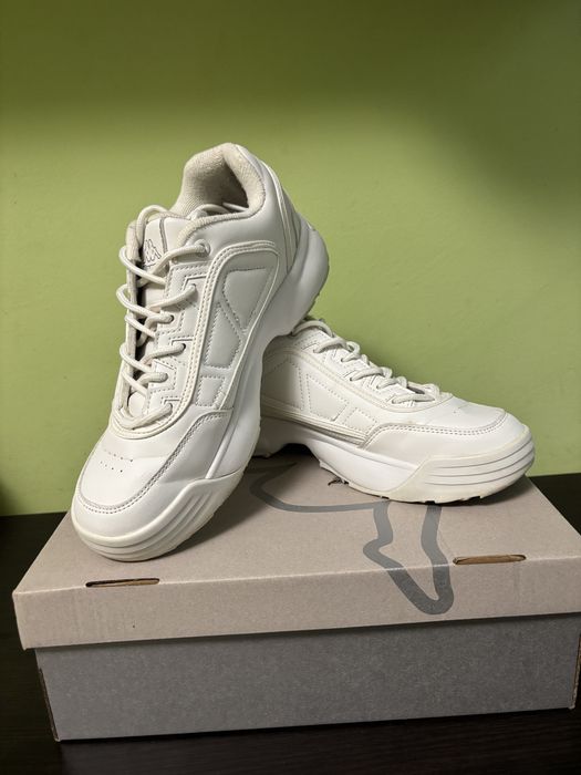 Дамски бели маратонки Kappa