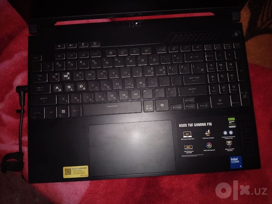 ASUS TUF Gaming F16 FX607VJR.