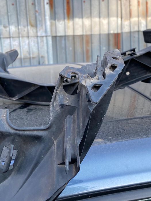 Suport/suporti far Bmw seria 1 E81/E87/E88