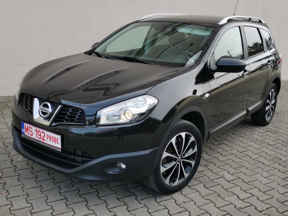 Nissan Qashqai+2/7 locuri//4x4//Navigatie//Camera//Pano